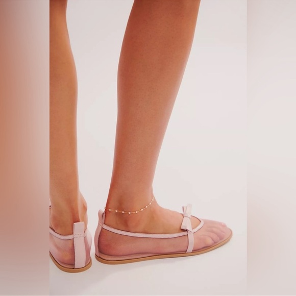 Mesh Mania Bow Flats labeled size 10 but runs big SEE MEASUREMENTS - Picture 3 of 16